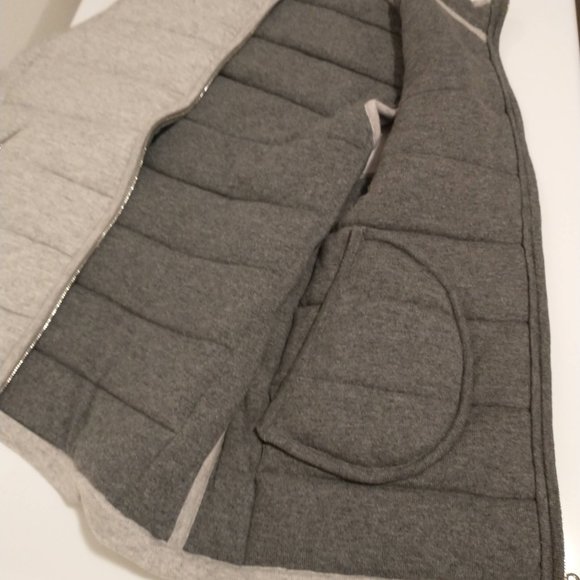 Organic Cashmere Vest - Picture 2 of 9